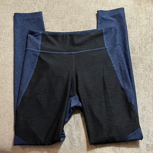 Outdoor Voices High Rise Tech Sweat Two Tone Leggings - Picture 3 of 8